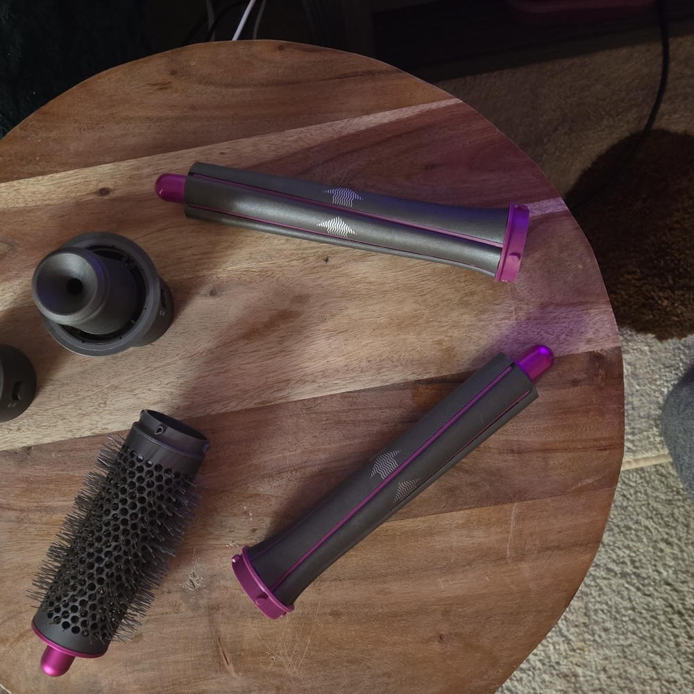 Adaptor Set To Turn Dyson Dryer To Air Wrap Stylet